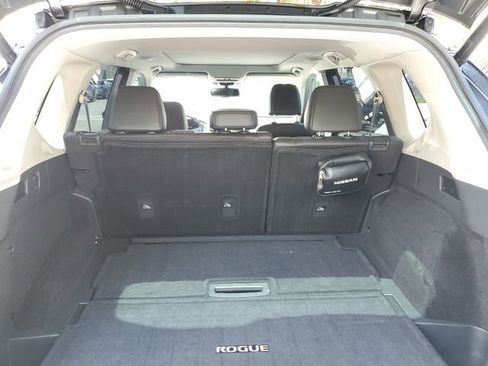 Used 2021 Nissan Rogue Platinum AWD/4WD image 6