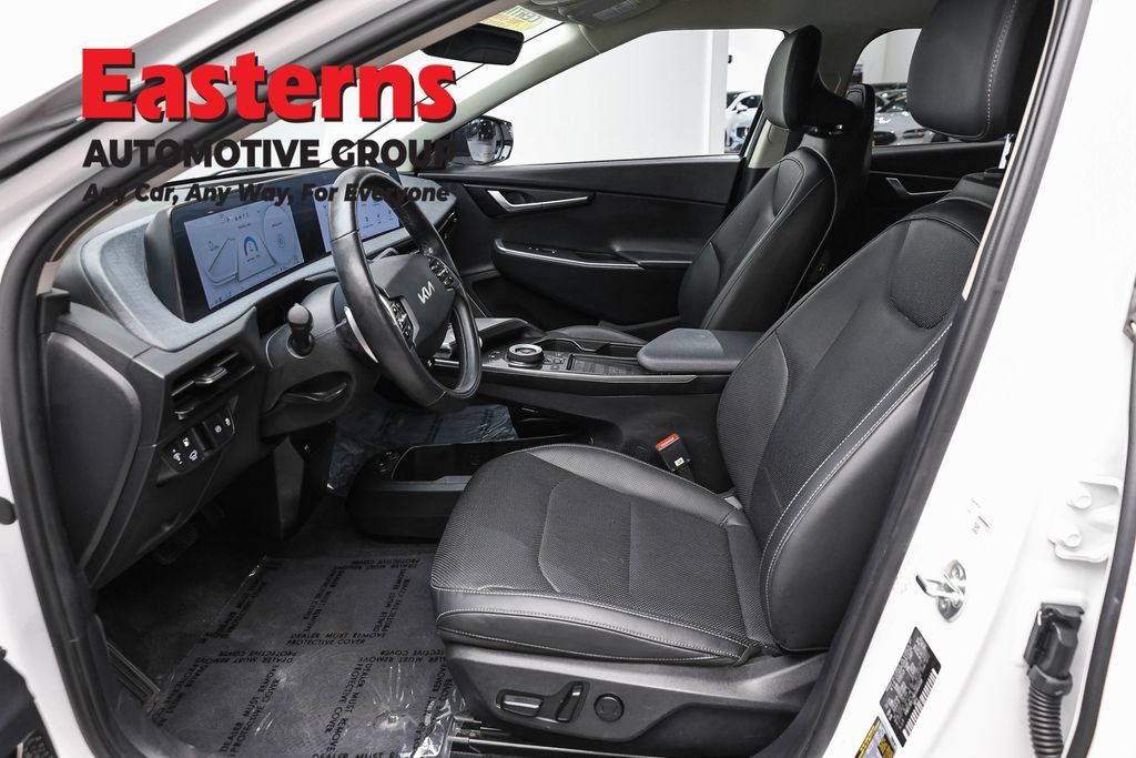 Used 2024 Kia EV6 Wind w/ Wind Technology Package AWD/4WD image 14