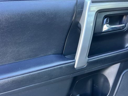 Used 2022 Toyota 4Runner SR5 Premium w/ Moonroof Package AWD/4WD image 12
