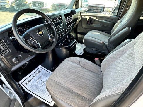Used 2015 Chevrolet Express 3500 LT w/ LT Preferred Equipment Group image 10