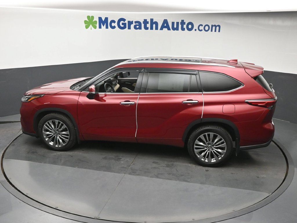 Used 2020 Toyota Highlander Platinum AWD/4WD image 19