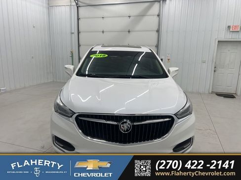 Used 2019 Buick Enclave Essence FWD image 7