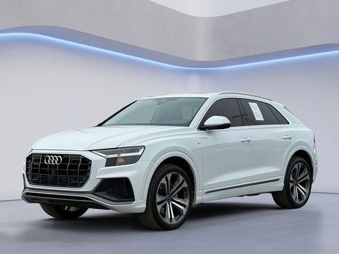 Used 2022 Audi Q8 Premium Plus image 8
