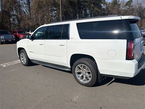 Used 2019 GMC Yukon XL SLT w/ HD Trailering Package image 5