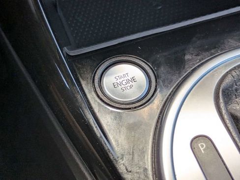 Used 2019 Volkswagen Beetle 2.0T S FWD image 23