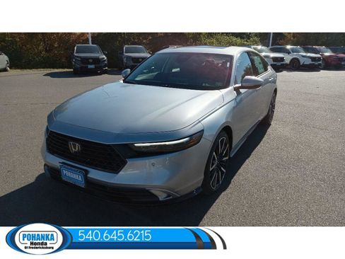 New 2025 Honda Accord Hybrid Touring image 7
