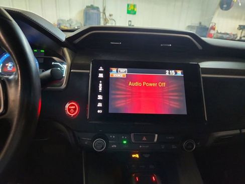 Used 2018 Honda Clarity Touring image 11