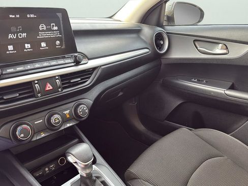 Used 2020 Kia Forte LXS image 13