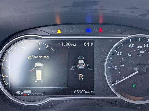 Used 2019 Nissan Kicks SR w/ SR Premium Package image 29