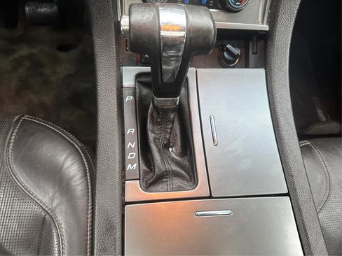 Used 2011 Ford Taurus Limited w/ 301A Rapid Spec Order Code image 26