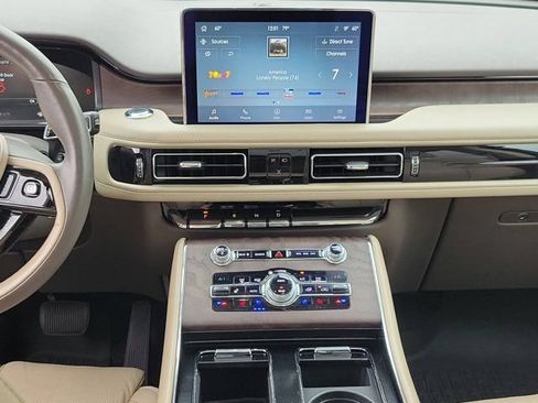 Certified 2020 Lincoln Aviator Reserve w/ Equipment Group 202A AWD/4WD image 30