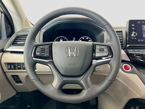 New 2026 Honda Odyssey EX-L image 18