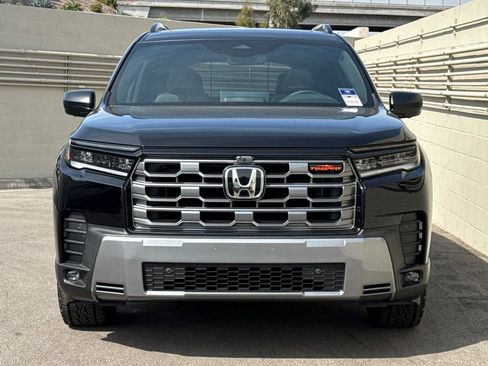 New 2026 Honda Pilot TrailSport image 9