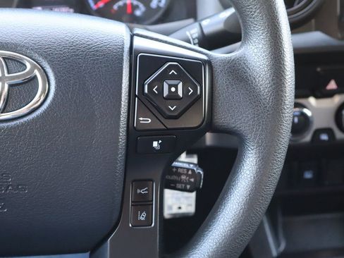 Used 2020 Toyota Tacoma SR image 33