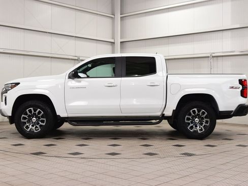 Used 2024 Chevrolet Colorado Z71 w/ Z71 Convenience Package 2 AWD/4WD image 4