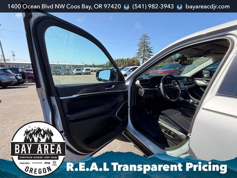 Used 2024 Jeep Grand Cherokee Limited 4xe AWD/4WD image 10