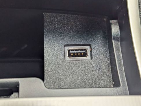 Used 2019 Lincoln MKZ Reserve image 24