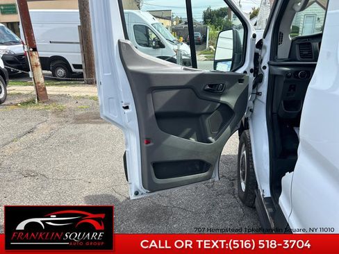 Used 2022 Ford Transit 250 Medium Roof image 15