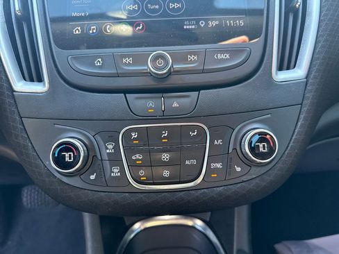 Used 2023 Chevrolet Malibu LT image 19