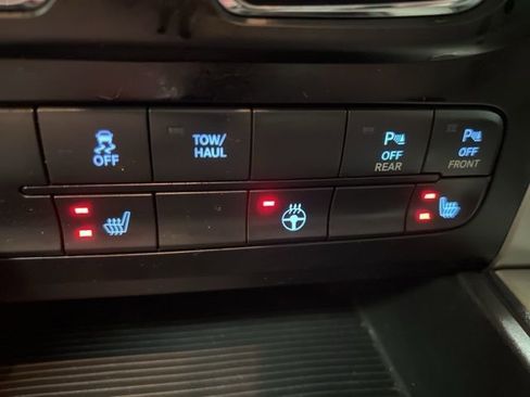 Used 2015 RAM 1500 Big Horn image 33