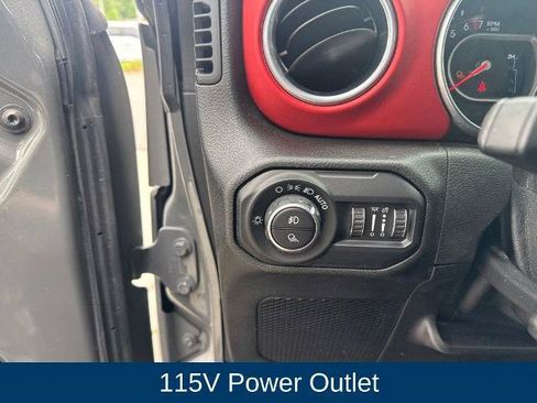 Used 2020 Jeep Gladiator Rubicon AWD/4WD image 17