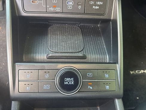 Used 2024 Hyundai Kona Limited FWD image 19
