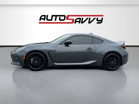 Used 2025 Toyota GR86 Premium RWD image 4