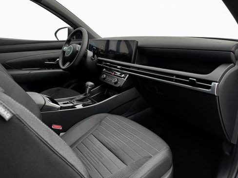 Certified 2025 Hyundai Santa Cruz SE FWD image 15