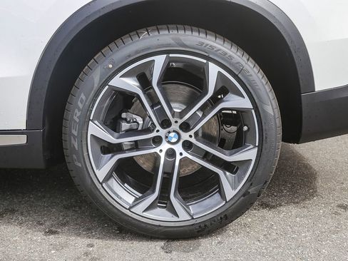 New 2026 BMW X5 sDrive40i w/ Parking Assistance Package RWD image 8