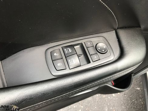 Used 2017 Dodge Challenger GT w/ Driver Convenience Group image 12