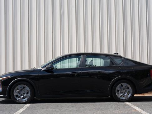 Used 2025 Kia K4 FWD image 8