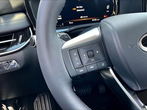 New 2026 INFINITI QX60 Luxe image 18