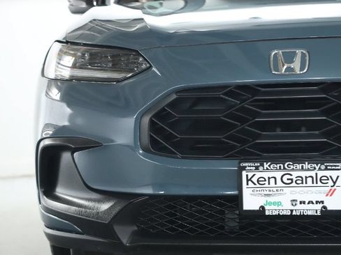 Used 2023 Honda HR-V Sport image 6