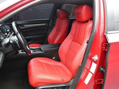 Used 2019 Honda Accord Sport image 6