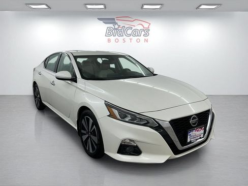 Used 2020 Nissan Altima 2.5 SV FWD image 3