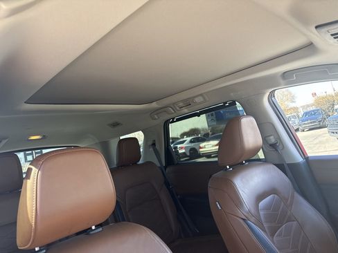 Used 2022 Nissan Pathfinder Platinum w/ Lighting Package (N93) image 26