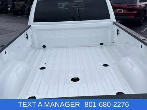 New 2026 RAM 2500 Big Horn AWD/4WD image 4