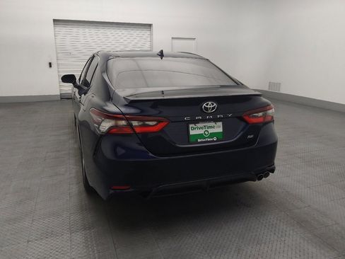 Used 2022 Toyota Camry SE FWD image 6