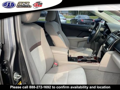 Used 2014 Toyota Camry XLE FWD image 15