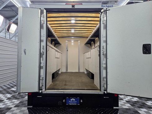 Used 2022 Ford E-350 and Econoline 350 Super Duty w/ Power Windows & Locks Group RWD image 11