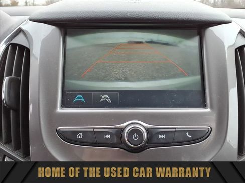 Used 2017 Chevrolet Cruze LT image 24