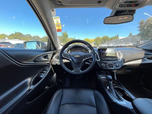 Used 2024 Chevrolet Malibu LT image 34