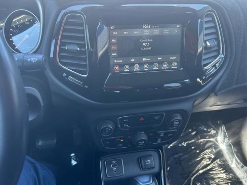 Used 2020 Jeep Compass Latitude image 20