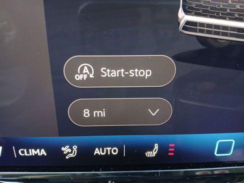 New 2026 Volkswagen Tiguan SE image 16