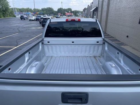 Used 2015 GMC Sierra 1500 SLE w/ SLE Value Package AWD/4WD image 7