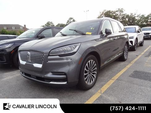 Used 2023 Lincoln Aviator Reserve w/ Elements Package Plus RWD image 3