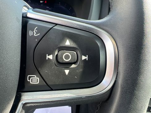 Used 2023 Volvo XC60 B5 Core AWD/4WD image 33