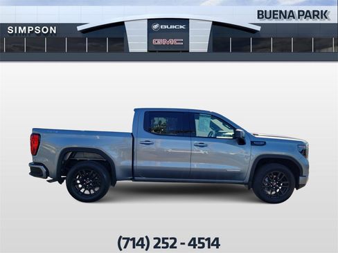 Used 2026 GMC Sierra 1500 Elevation image 9