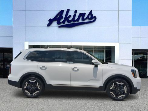 Used 2024 Kia Telluride EX AWD/4WD image 1