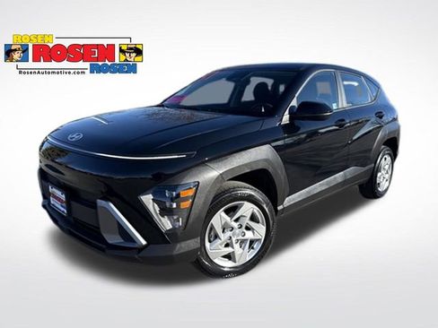 Certified 2024 Hyundai Kona SE image 1